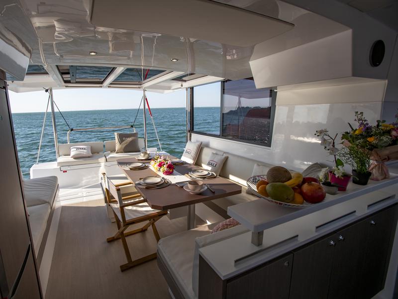 Book yachts online - catamaran - Bali Catspace TEAM FACTORY - Team Factory - rent