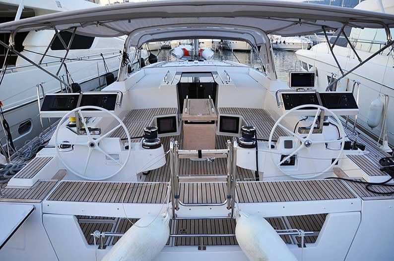 Book yachts online - sailboat - Oceanis 55 - Sirius - rent