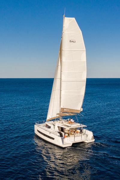 Book yachts online - catamaran - Bali 4.8 - Tatani - rent