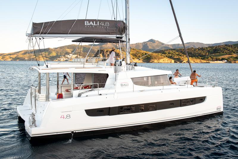 Book yachts online - catamaran - Bali 4.8 - Tatani - rent