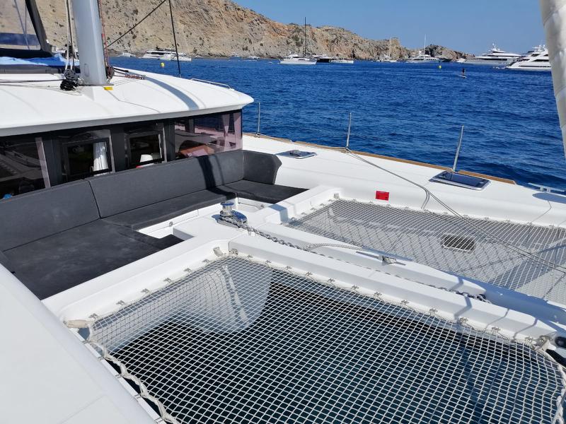 Book yachts online - catamaran - Lagoon 450  Flybridge - Cidici - rent