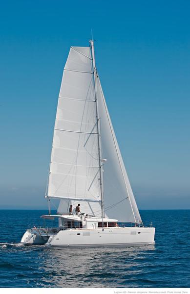 Book yachts online - catamaran - Lagoon 450  Flybridge - Cidici - rent