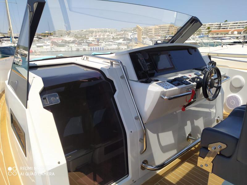 Book yachts online - motorboat - Fjord 44 Open - MEDCAT68 Available for daily charter only - From 10:00 to 20:00 - 0 night - rent