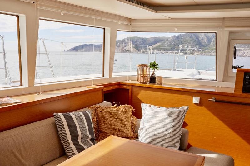 Book yachts online - catamaran - Lagoon 560 - Big Gani - rent