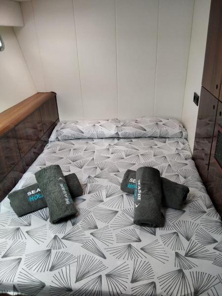 Book yachts online - catamaran - Marquises 56 - Atlas - rent