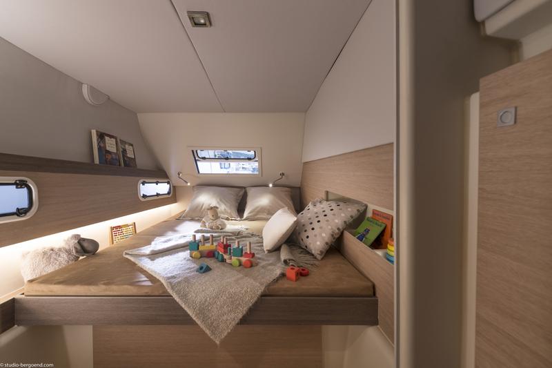 Book yachts online - catamaran - Bali 4.0 - Insail - rent