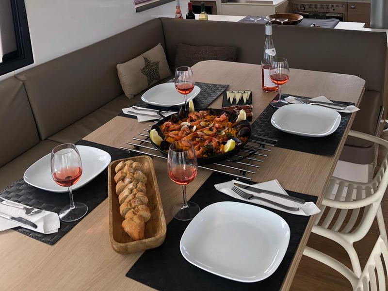 Book yachts online - catamaran - Bali 4.0 - Insail - rent