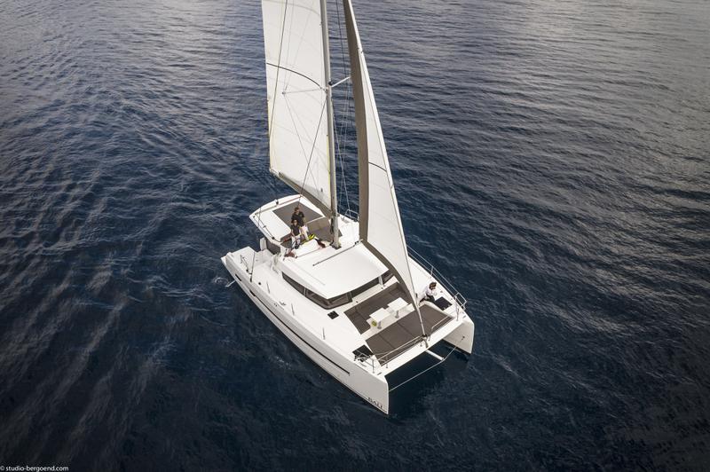 Book yachts online - catamaran - Bali 4.0 - Insail - rent