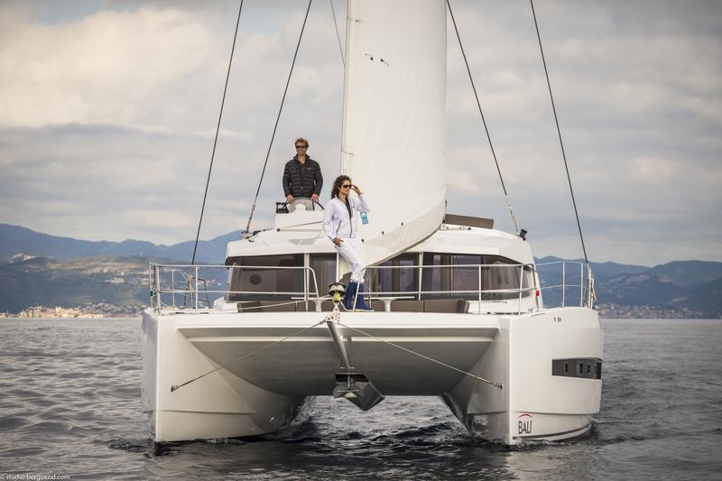Book yachts online - catamaran - Bali 4.0 - Insail - rent