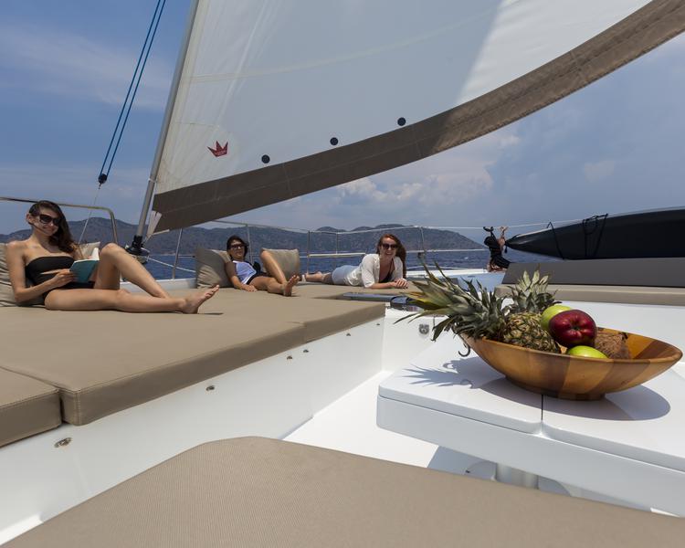Book yachts online - catamaran - Bali 5.4. - Amura - rent