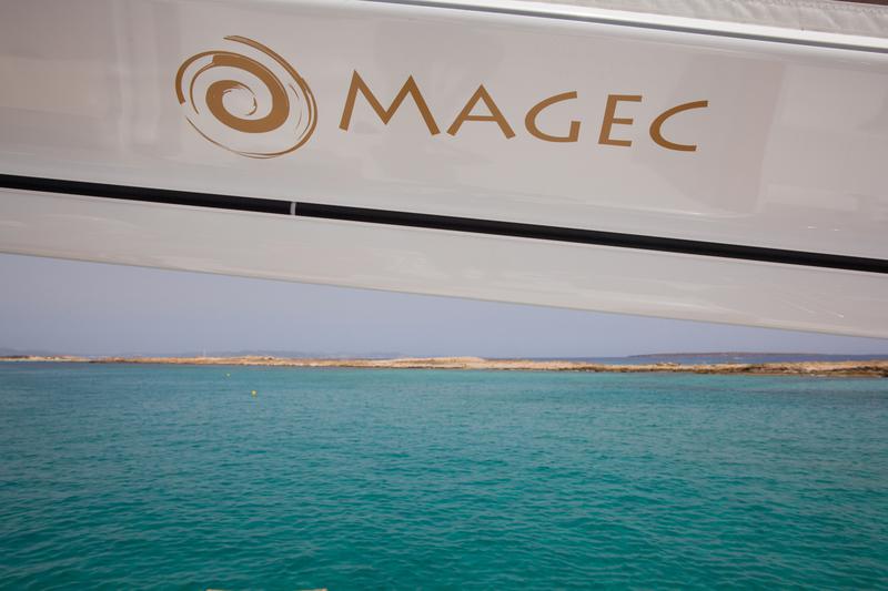 Book yachts online - catamaran - Victoria 67 - Magec - rent
