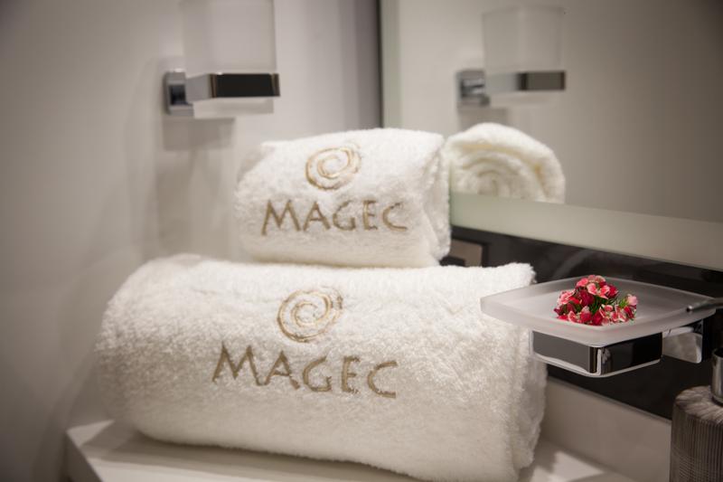 Book yachts online - catamaran - Victoria 67 - Magec - rent