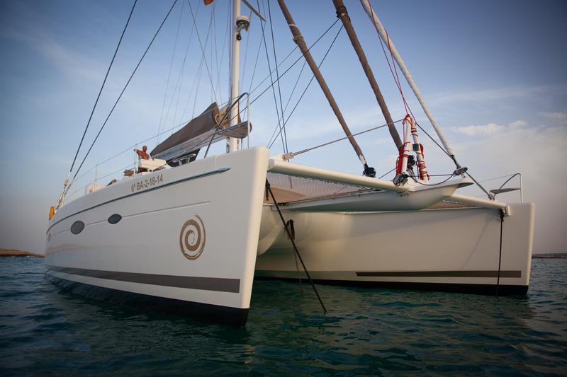 Book yachts online - catamaran - Victoria 67 - Magec - rent