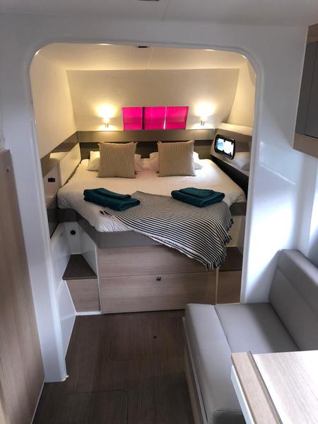 Book yachts online - catamaran - Bali 4.1 - Intrepido - rent