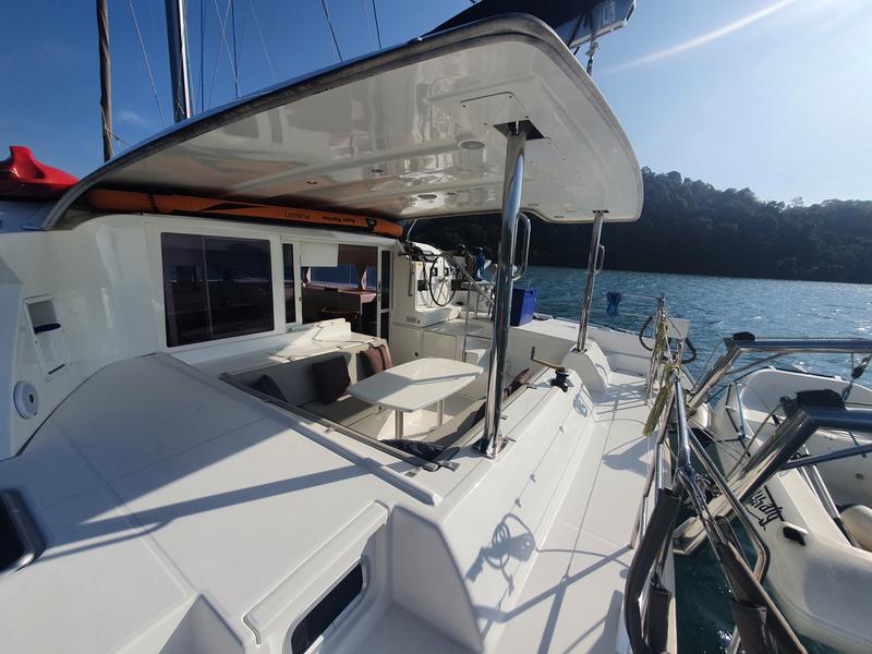 Book yachts online - catamaran - Lagoon 420 - Exit Strategy - rent