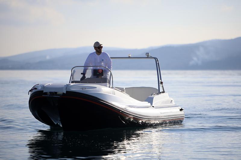 Book yachts online - motorboat - Zar 57 - no name - rent