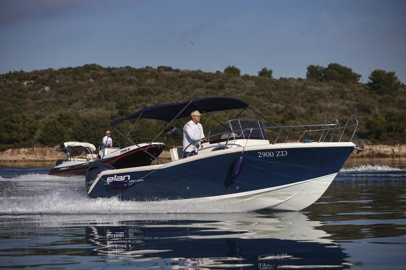 Book yachts online - motorboat - Elan 650 - no name - rent