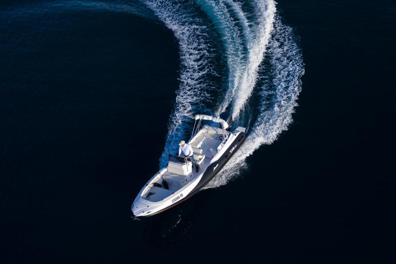 Book yachts online - motorboat - ZAR 65 Suite XL Luxury - no name - rent