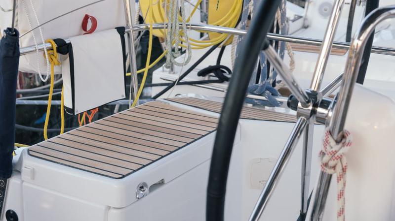 Book yachts online - sailboat - Sun Odyssey 440 - Finesse - rent