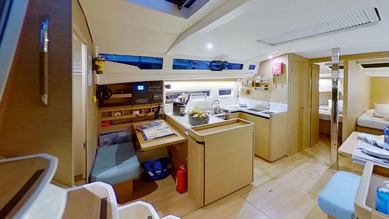 Book yachts online - sailboat - Sun Odyssey 440 - Finesse - rent