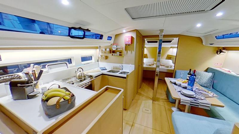 Book yachts online - sailboat - Sun Odyssey 440 - Finesse - rent
