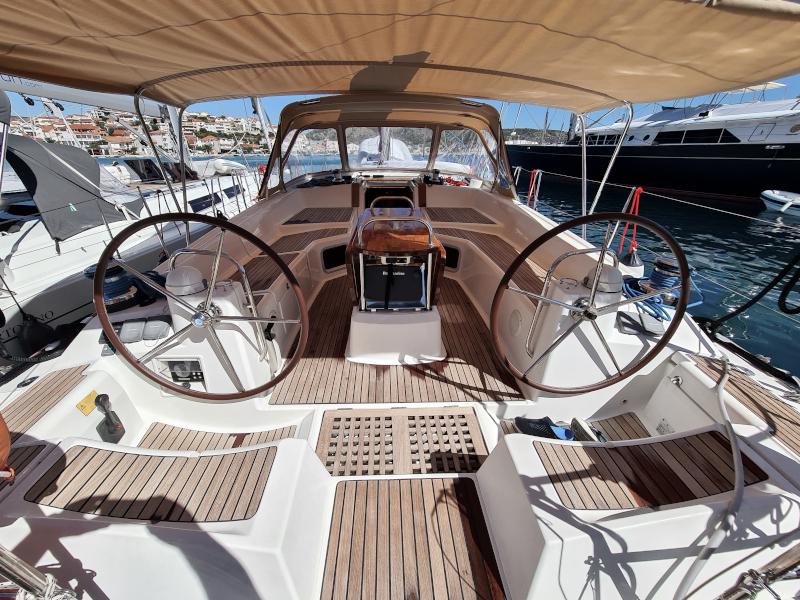 Book yachts online - sailboat - Jeanneau 53 - Makemo - rent
