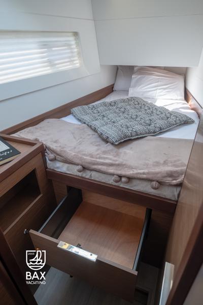 Book yachts online - catamaran - Lagoon 40 - Meliti - A/C &amp; Watermaker &amp; Generator - 4+2 Cabins/4 Heads - rent