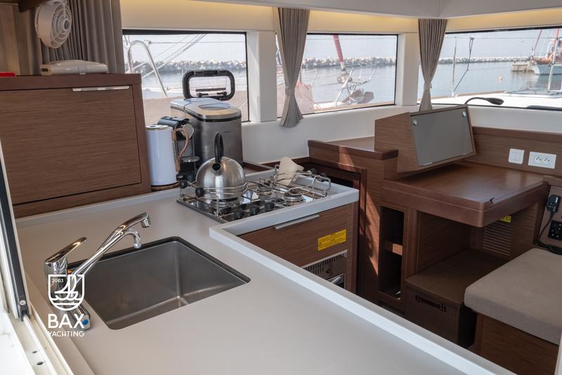 Book yachts online - catamaran - Lagoon 40 - Meliti - A/C &amp; Watermaker &amp; Generator - 4+2 Cabins/4 Heads - rent