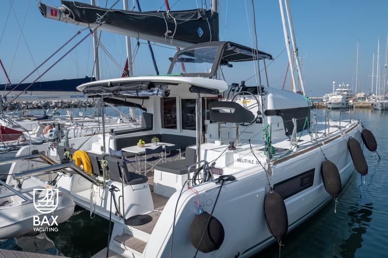 Book yachts online - catamaran - Lagoon 40 - Meliti - A/C &amp; Watermaker &amp; Generator - 4+2 Cabins/4 Heads - rent