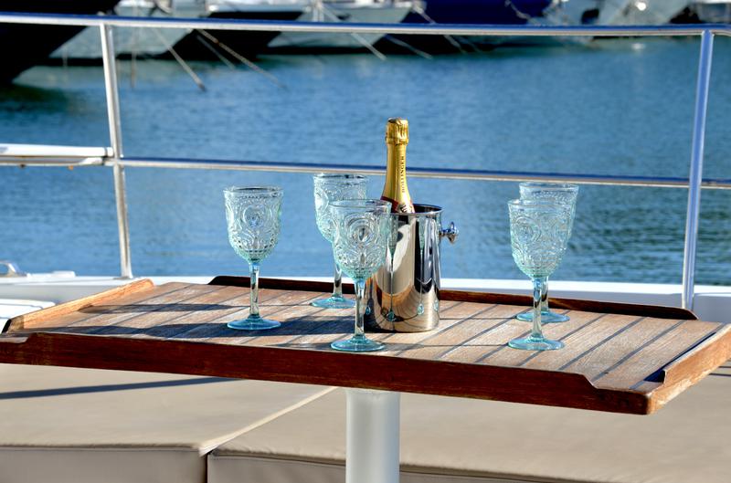 Book yachts online - catamaran - Bali 4.1 - RomaR (A/C - Generator) - rent