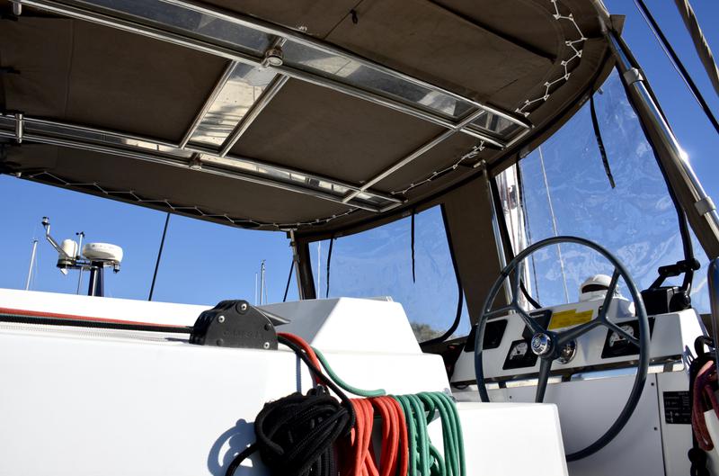 Book yachts online - catamaran - Bali 4.1 - RomaR (A/C - Generator) - rent