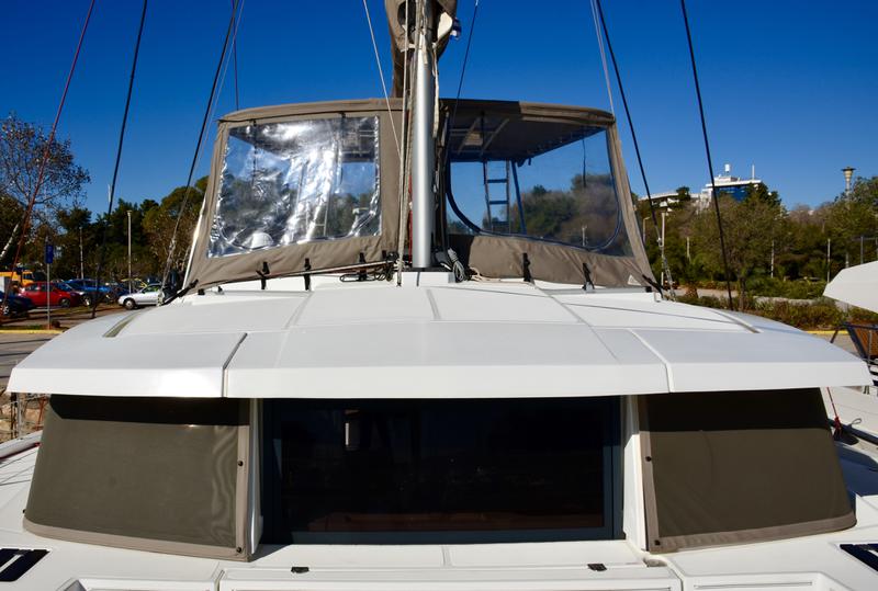 Book yachts online - catamaran - Bali 4.1 - RomaR (A/C - Generator) - rent