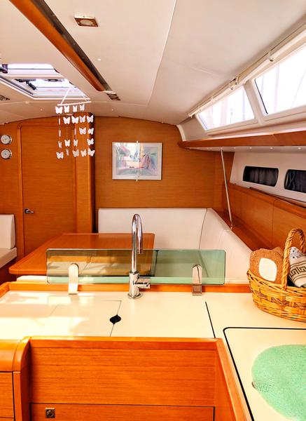 Book yachts online - sailboat - Sun Odyssey 419 - IZZI - rent
