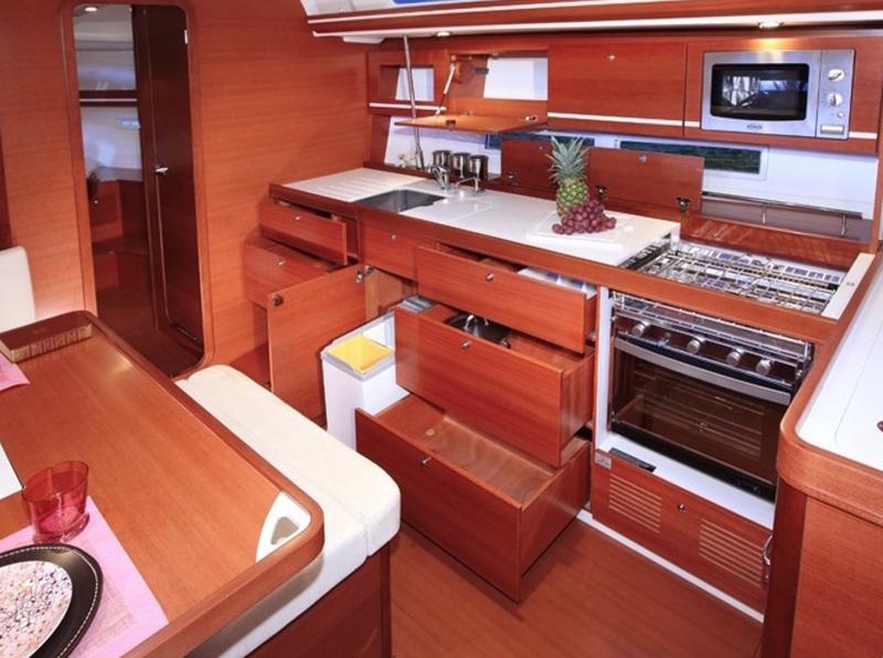 Book yachts online - sailboat - Dufour 450 GL - Pandeia - rent