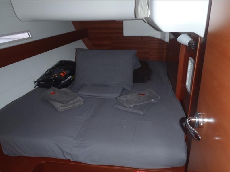 Book yachts online - sailboat - Dufour 445 GL 6 pax - Ambiente V - rent