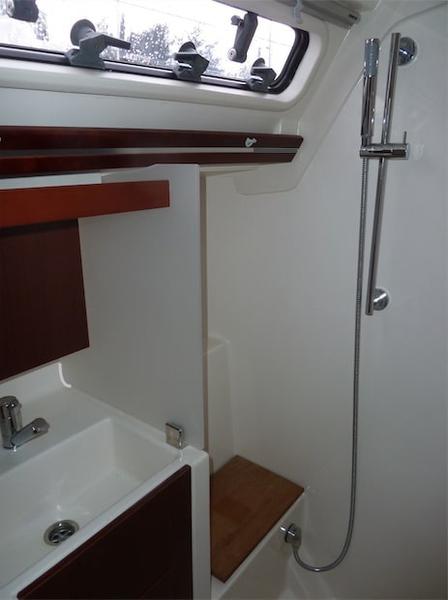 Book yachts online - sailboat - Hanse 375 - Baba Yaga - rent