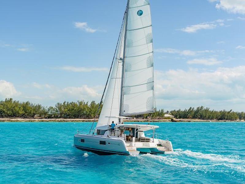 Book yachts online - catamaran - Lagoon 42 owner version - Ocean Pearl - rent