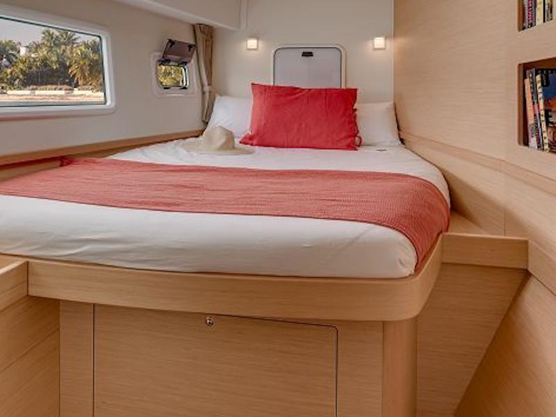 Book yachts online - catamaran - Lagoon 42 owner version - Ocean Pearl - rent