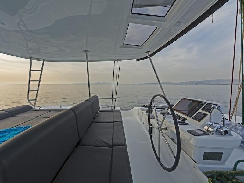 Book yachts online - catamaran - Lagoon 50 - A2021F - rent