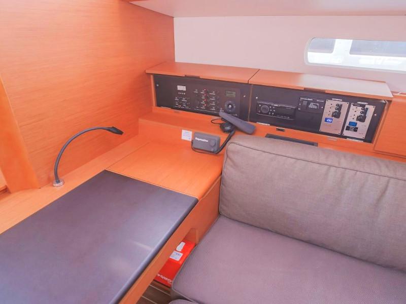 Book yachts online - sailboat - Sun Odyssey 519 - Maistros - rent