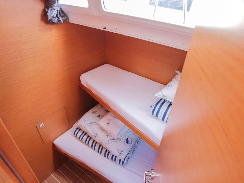 Book yachts online - sailboat - Sun Odyssey 519 - Maistros - rent