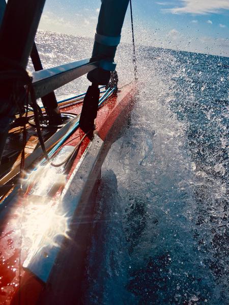 Book yachts online - sailboat - Vismara V71 - Red Carpet - rent