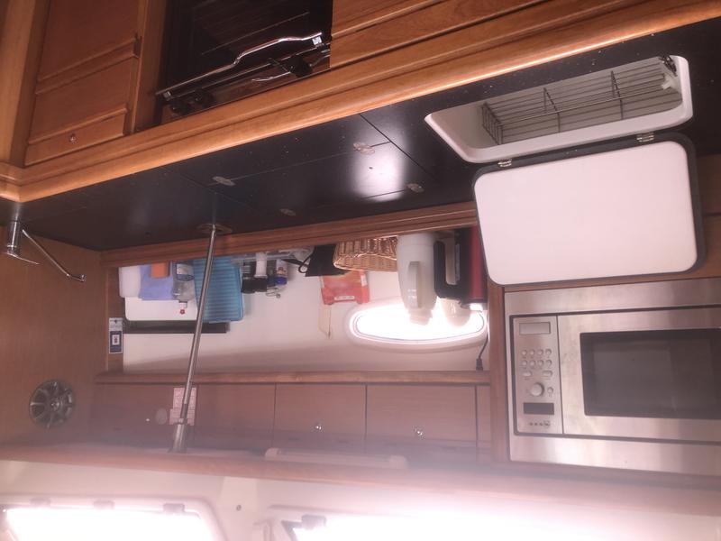 Book yachts online - sailboat - Bavaria Cruiser 40 - Benno - rent