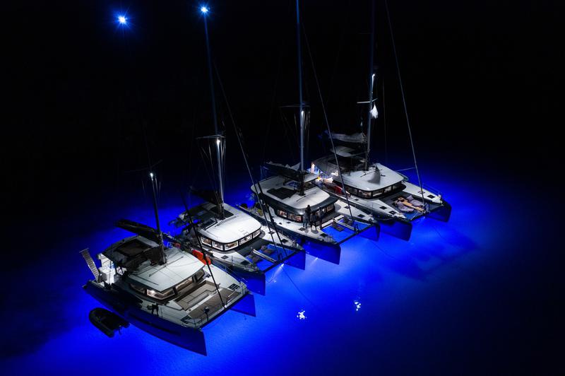 Book yachts online - catamaran - Lagoon 42 - Casta Diva VIP-equipped (AC/Gen/Watermaker) - rent