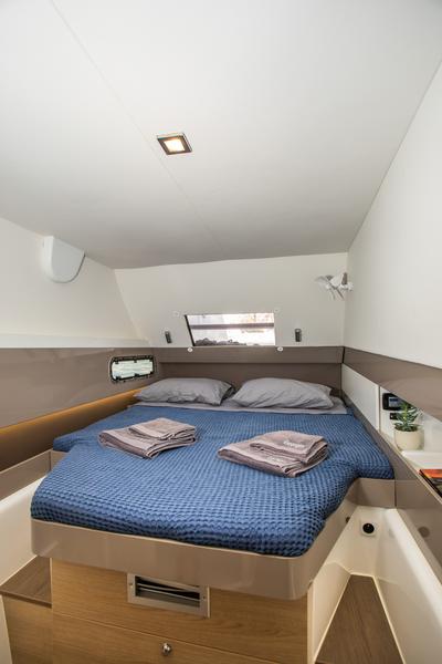 Book yachts online - catamaran - Bali 4.1 - Georgia, A/C, Gen, Watermaker - rent