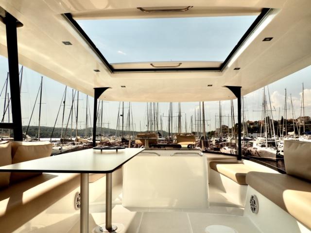 Book yachts online - powercatamaran - Bali 4.3 MY - SIERRA - rent