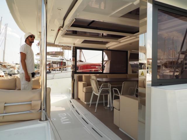 Book yachts online - powercatamaran - Bali 4.3 MY - SIERRA - rent