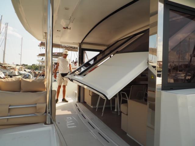Book yachts online - powercatamaran - Bali 4.3 MY - SIERRA - rent
