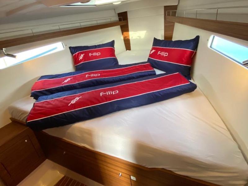 Book yachts online - sailboat - Xp 44 - FILIP - rent