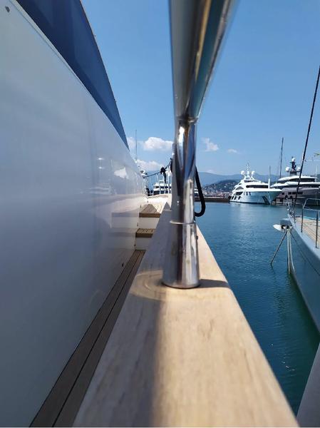 Book yachts online - motorboat - Jaguar Squadron 80 - Ellepi one - rent